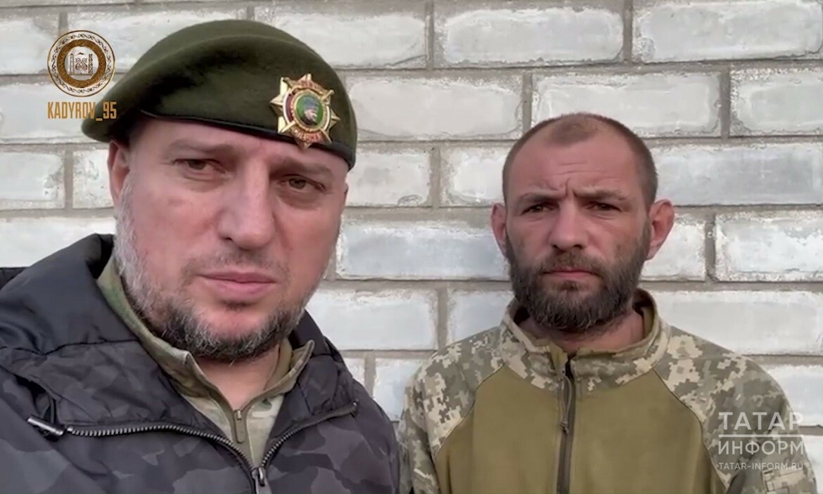 Кадыров опубликовал видео беседы командира спецназа «Ахмат» с пленным солдатом ВСУ