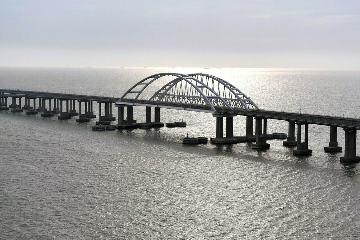 Минобороны России сообщило об отражении еще двух атак на Крымский мост