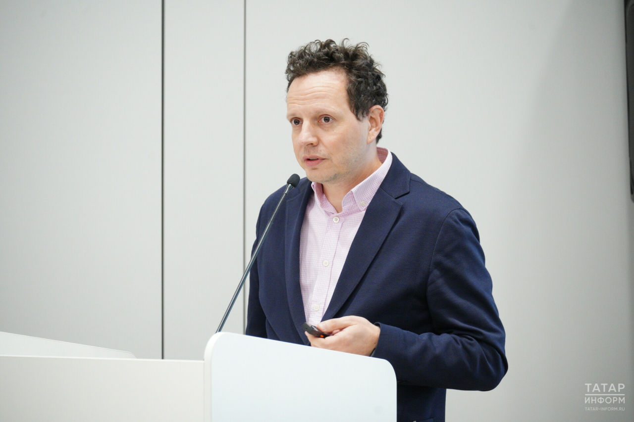 «Мировое ТВ не зашло так далеко»: на Kazan Digital Week обсудили инновации в медиа в РФ