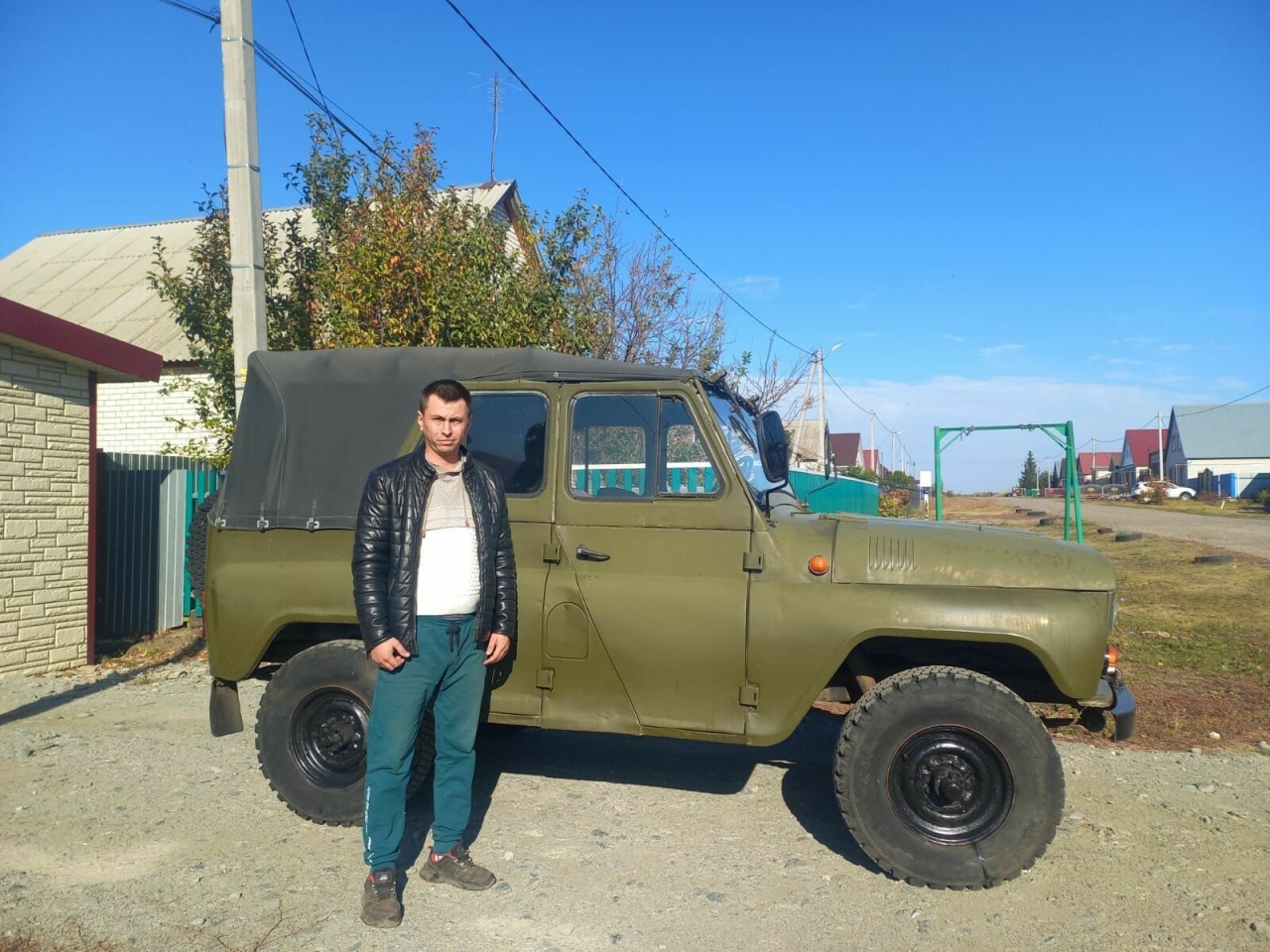 Житель Апастовского района передал землякам в зону СВО личный УАЗ