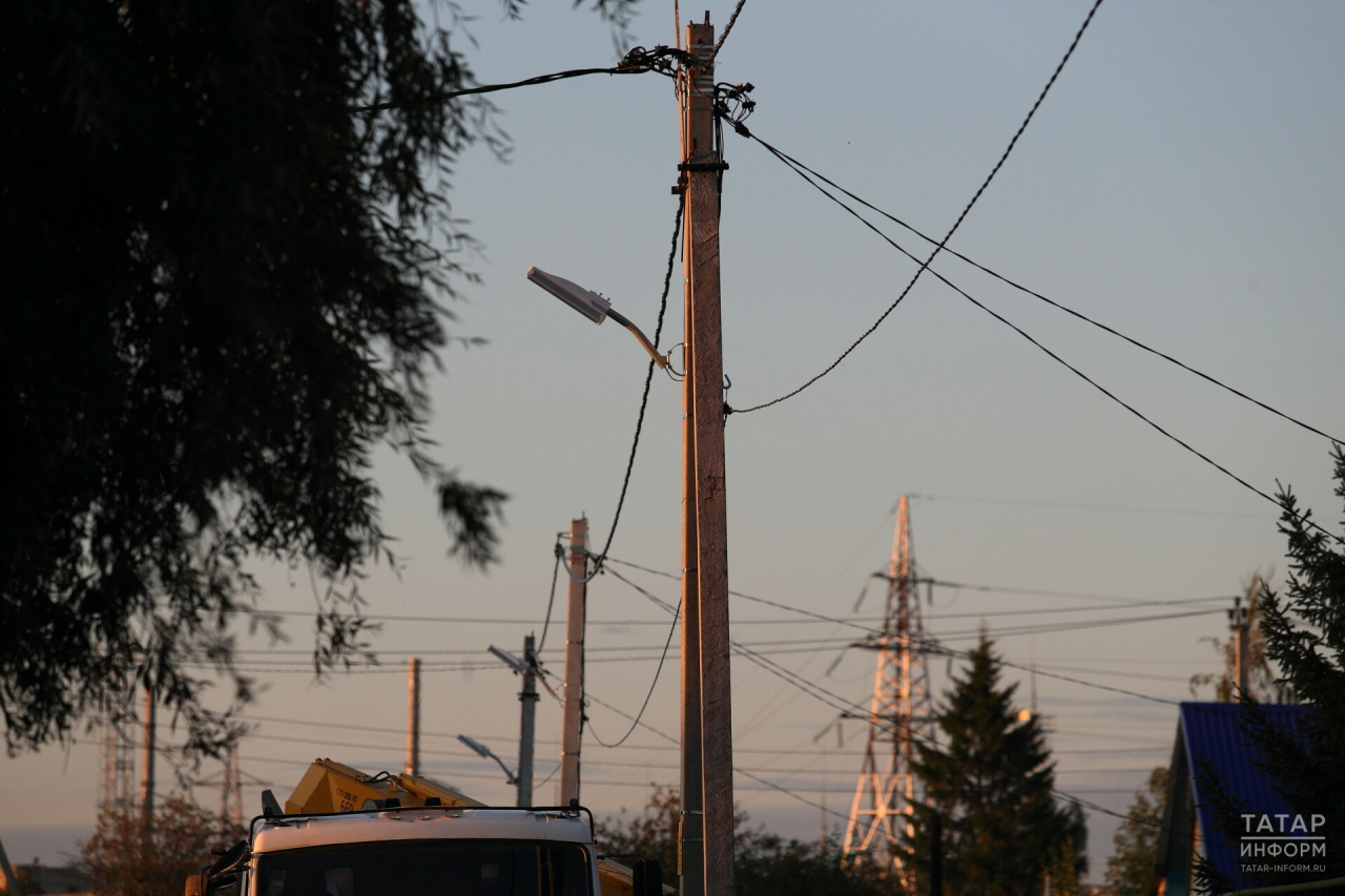 В поселках Казани в этом году протянут 53 километра сетей уличного освещения