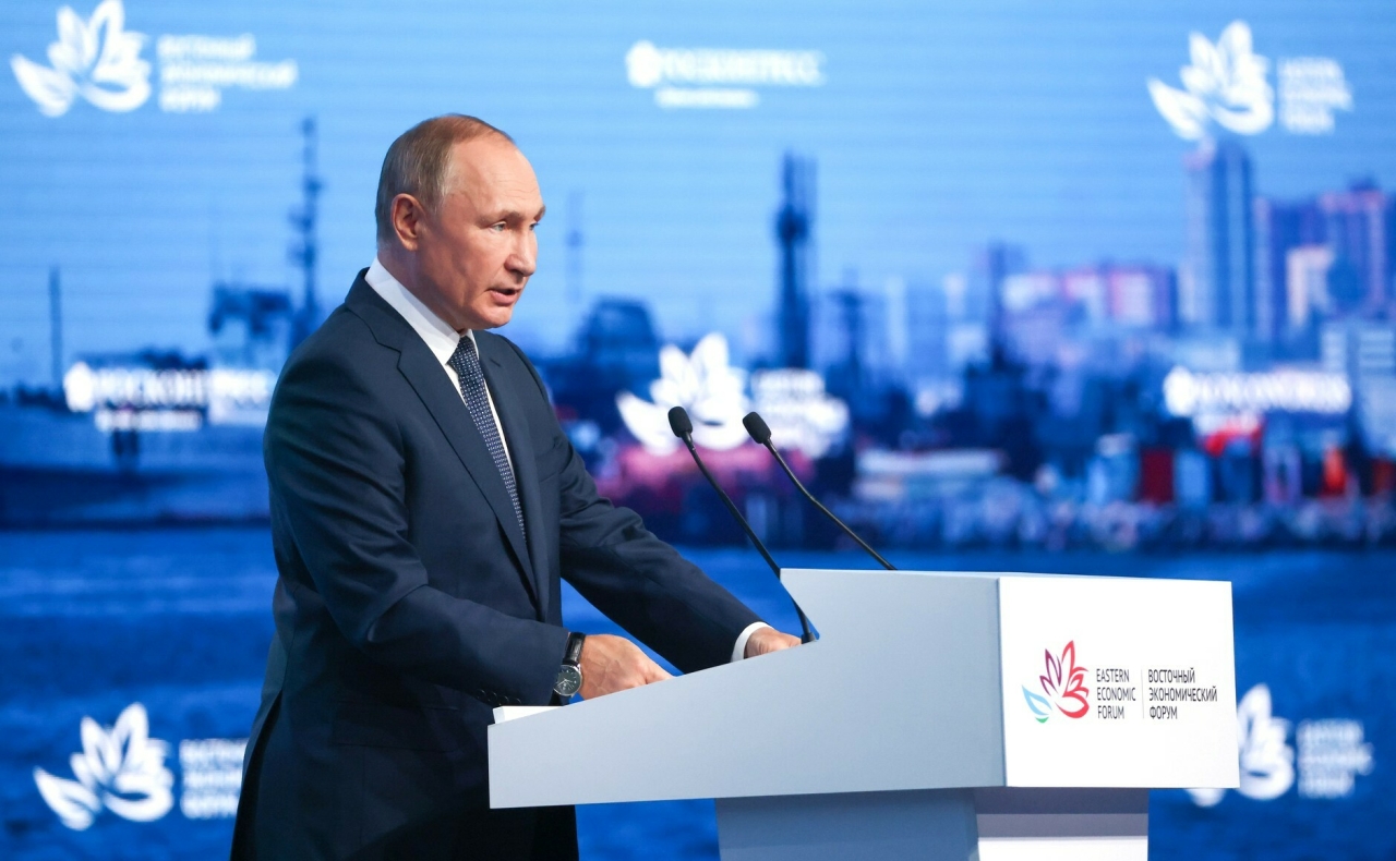 Песков: Путин примет участие в ВЭФ 12 сентября