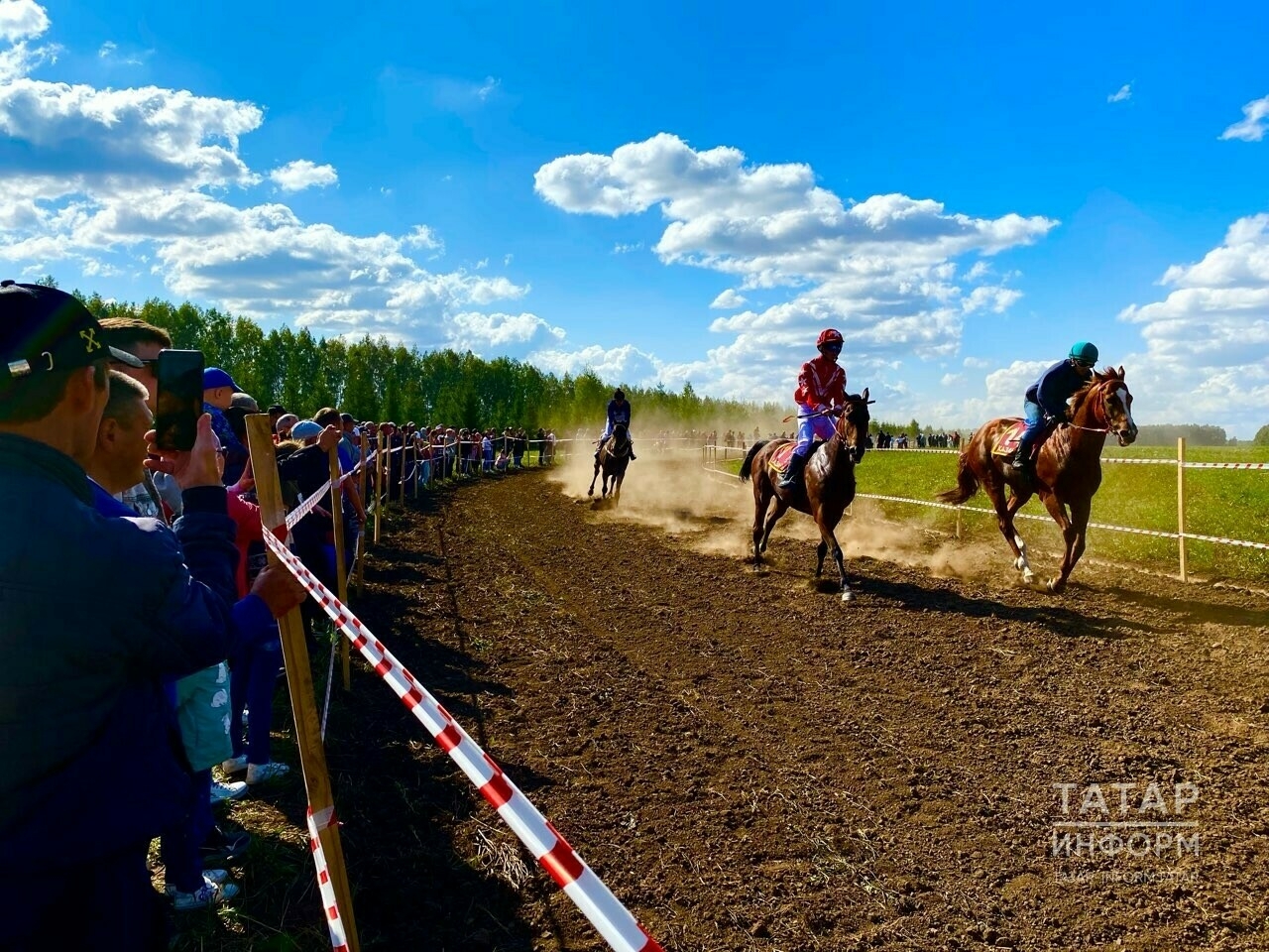 В селе Новый Кырлай в Арском районе стартовал традиционный День коня