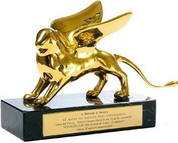 «Золотого льва» Венецианского фестиваля получили «Бедные-несчастные» Йоргоса Лантимоса