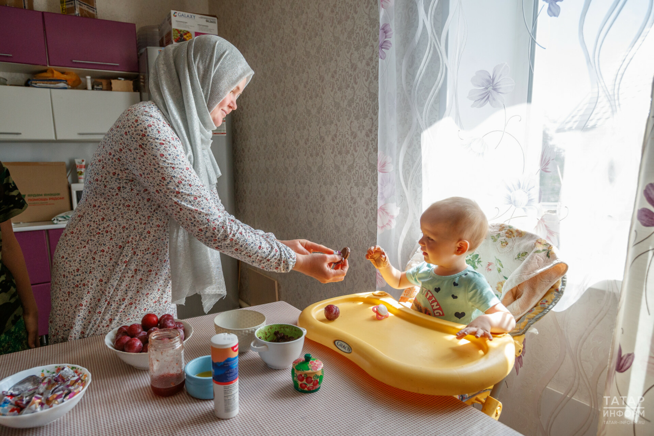 В Татарстане за 2024 год жильем обеспечат 930 детей-сирот и 28 многодетных семей