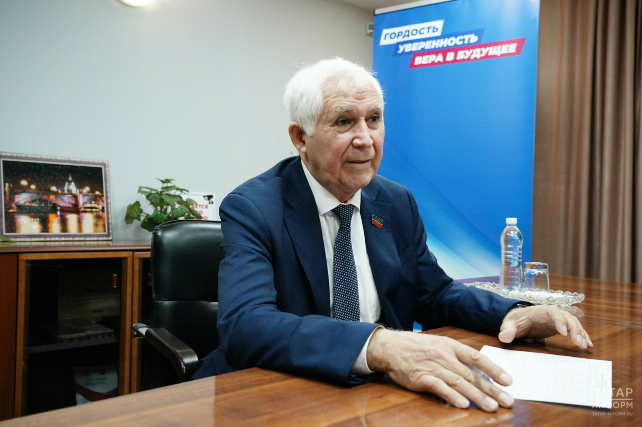 «Другого лидера мы не видим»: в Татарстане продолжают сбор подписей в поддержку Путина