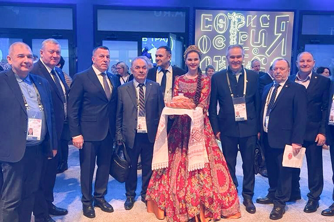 «Есть очень хороший повод»: как Магдеев приглашал Путина на КАМАЗ и юбилей Челнов