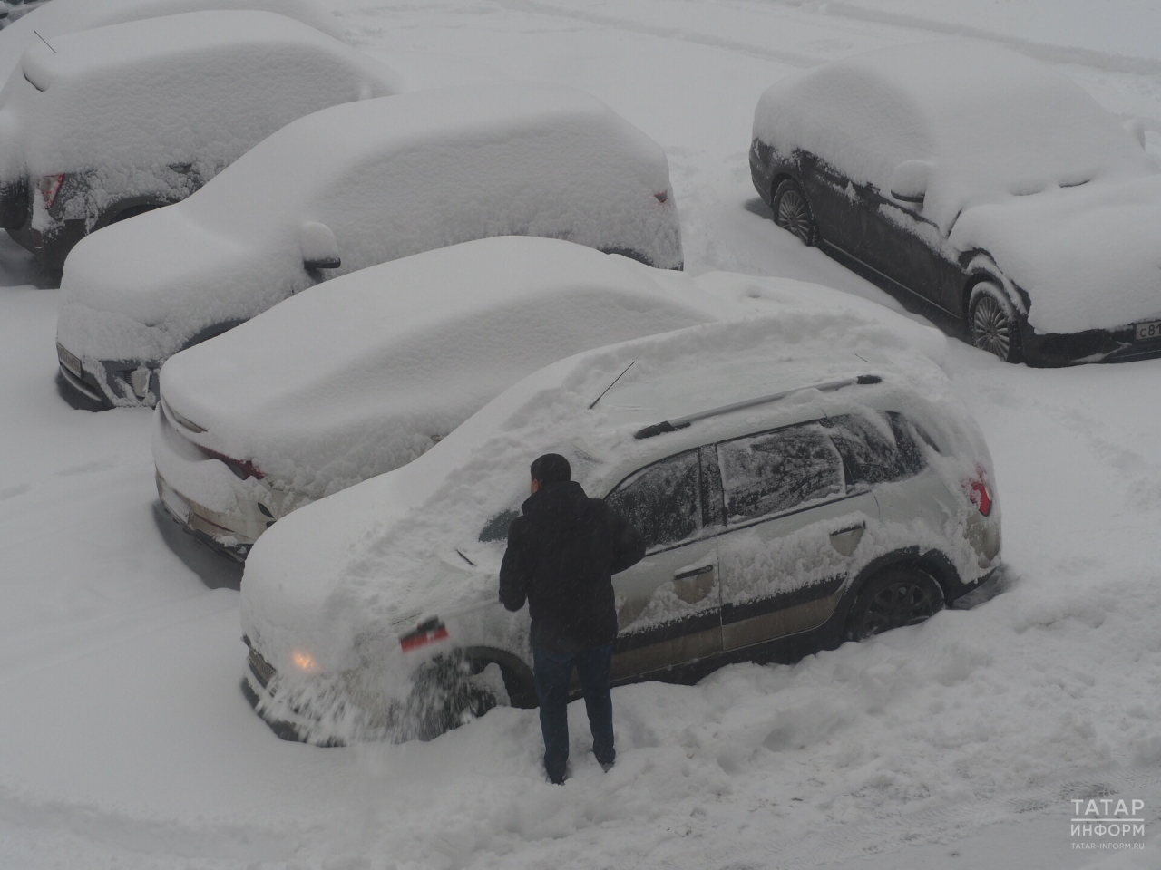Число жалоб на уборку дворов в Казани за пять дней снегопада выросло в 22 раза
