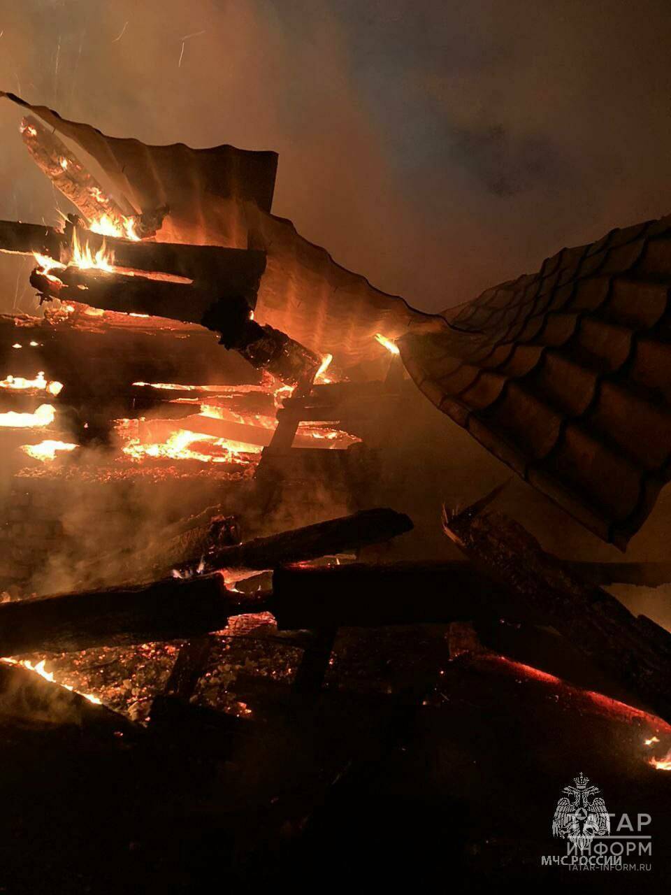 В пожаре из-за непотушенной сигареты погибли два жителя Чистополя