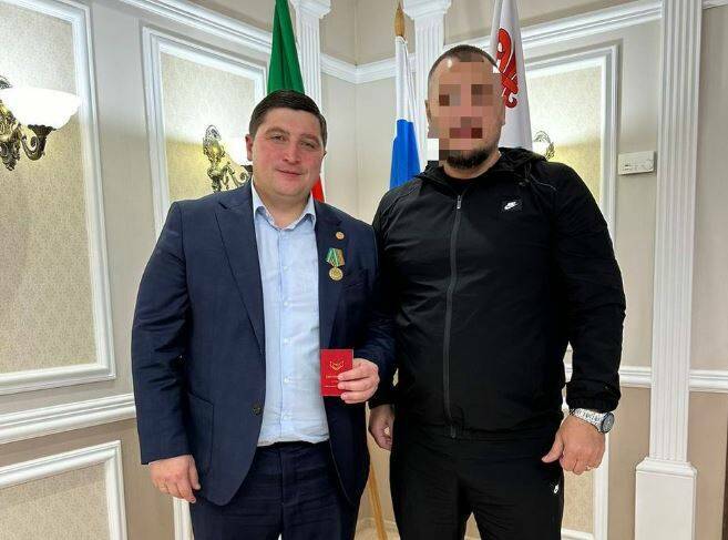 Глава Менделеевского района получил медаль «За содействие СВО»