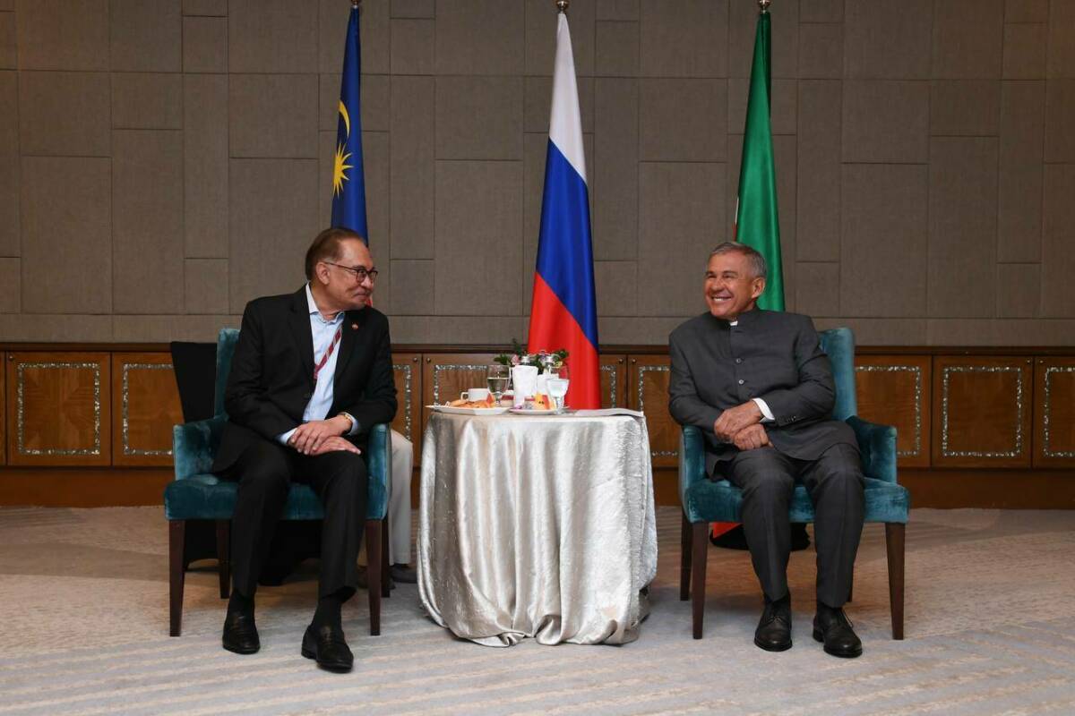 Миңнеханов Казанда РФ һәм Малайзия хезмәттәшлеге комиссиясе утырышы үткәрергә тәкъдим итә