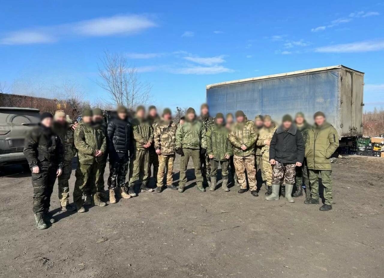 Делегация Альметьевского района доставила в зону СВО коптеры и дроны