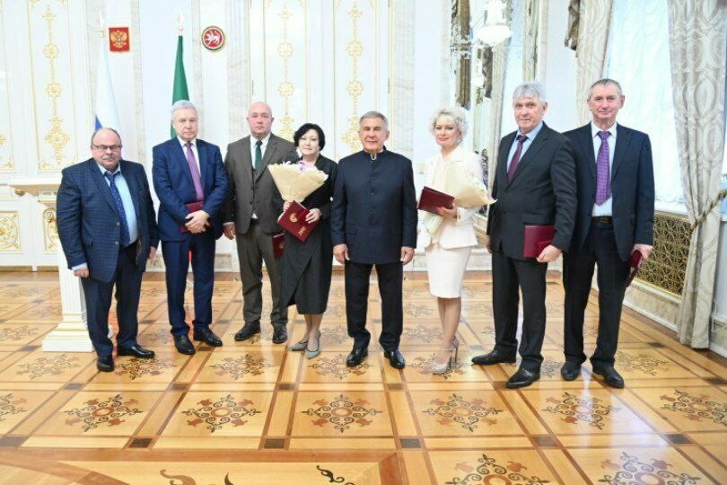 Минниханов поделился фото с церемонии вручения Госпремий РТ в области науки и техники