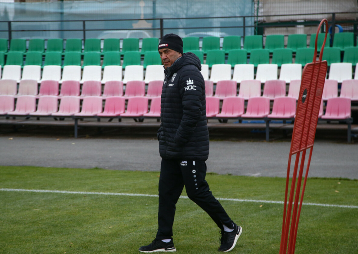 Второй зимний сбор «Рубина»: судейский скандал, отмена матча и переезд команды