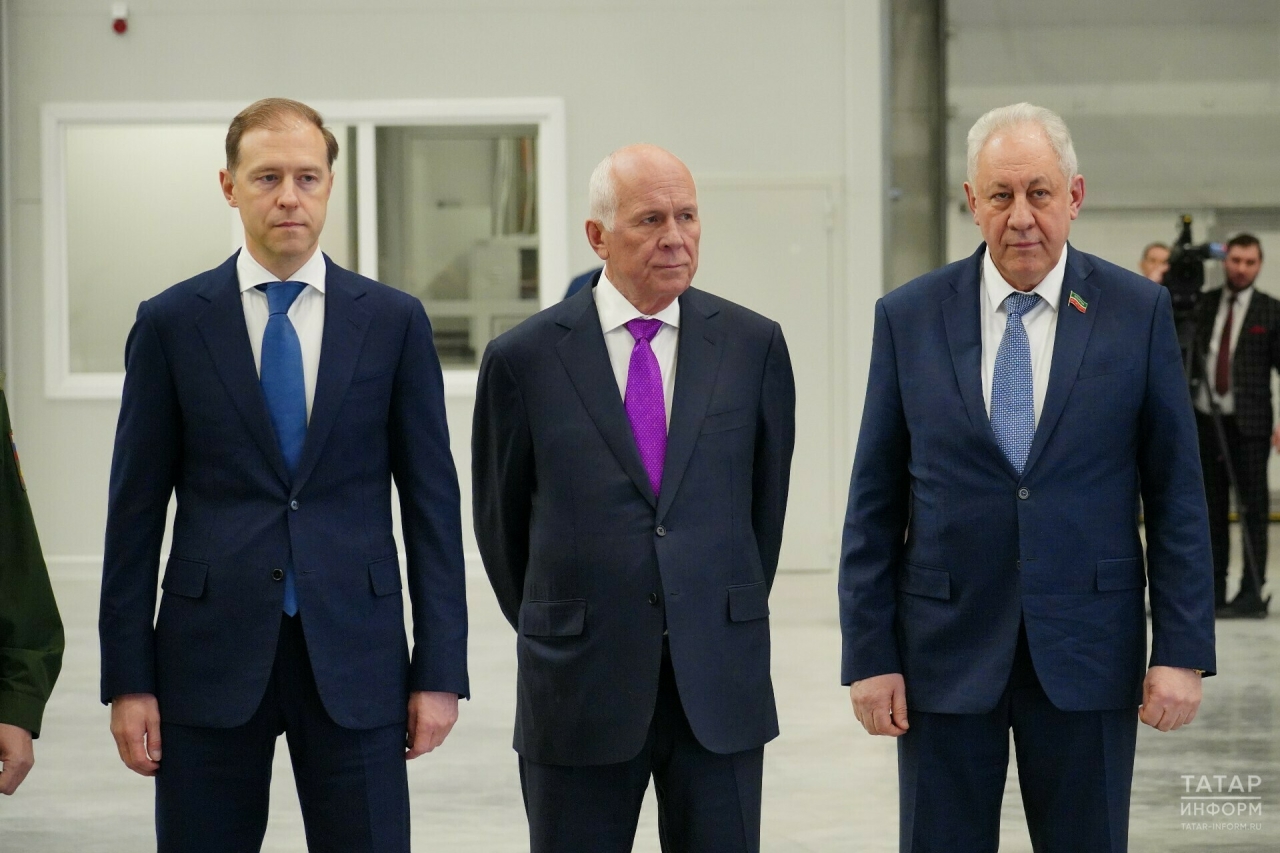 Мантуров рассказал, придет ли самолет комплекса ПАК ДА на смену Ту-160