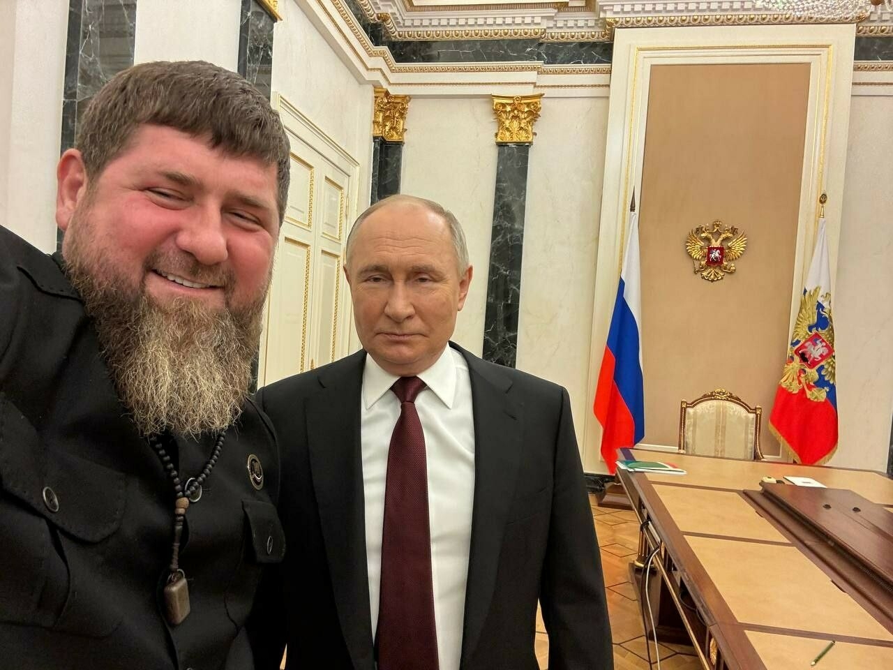 Кадыров опубликовал фото с Путиным в Кремле