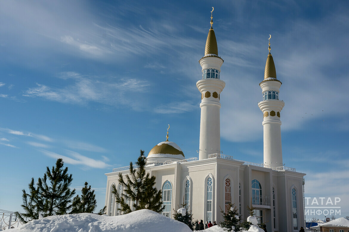 Минниханов и Шаймиев приняли участие в открытии мечети «Ак мәчет „Зәйнәб“» в Лаишево