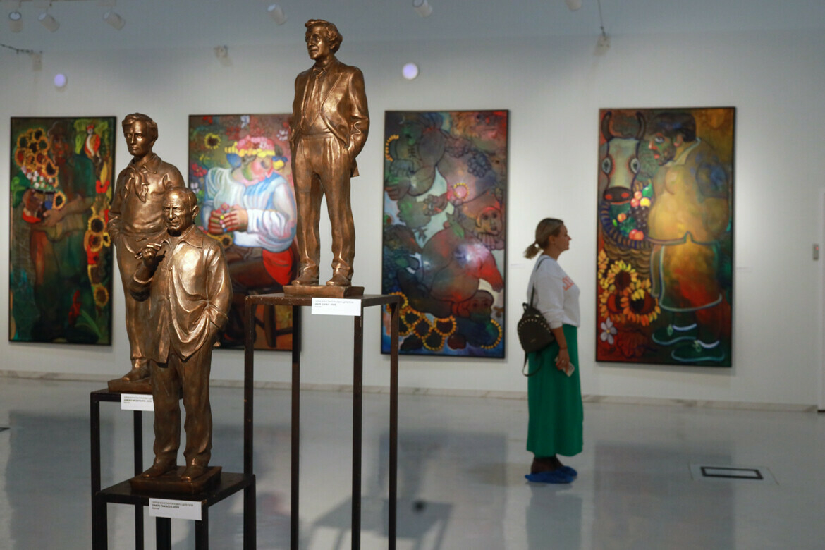 Два произведения с юбилейной выставки Зураба Церетели в Казани переданы в дар Музею ИЗО
