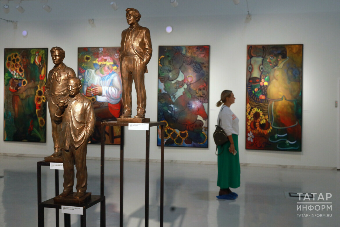 Два произведения с юбилейной выставки Зураба Церетели в Казани переданы в дар Музею ИЗО