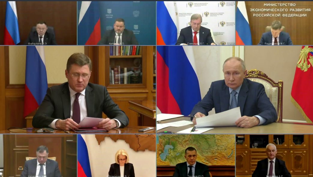 Путин: Россия в числе немногих стран способна выпускать линейку современных самолетов