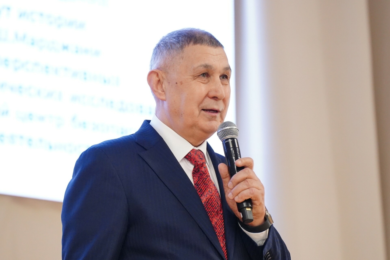 Рифкат Минниханов представил новых вице-президентов Академии наук РТ
