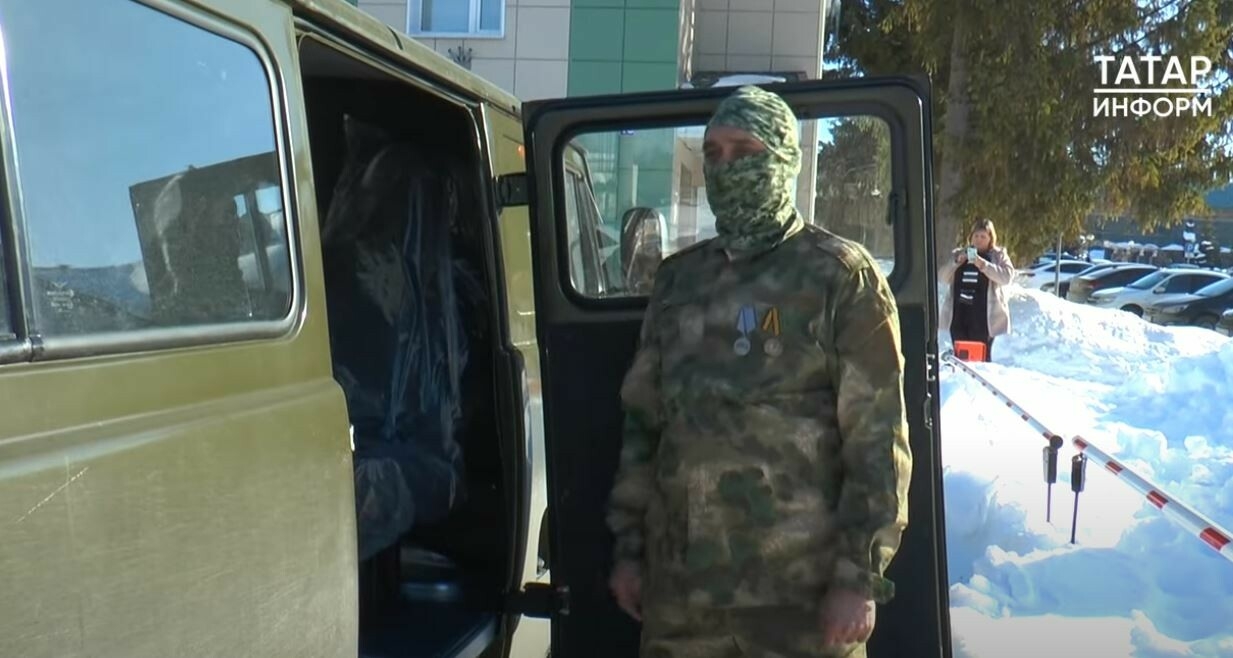 Бойцу из Высокогорского района подарили УАЗ для службы на передовой