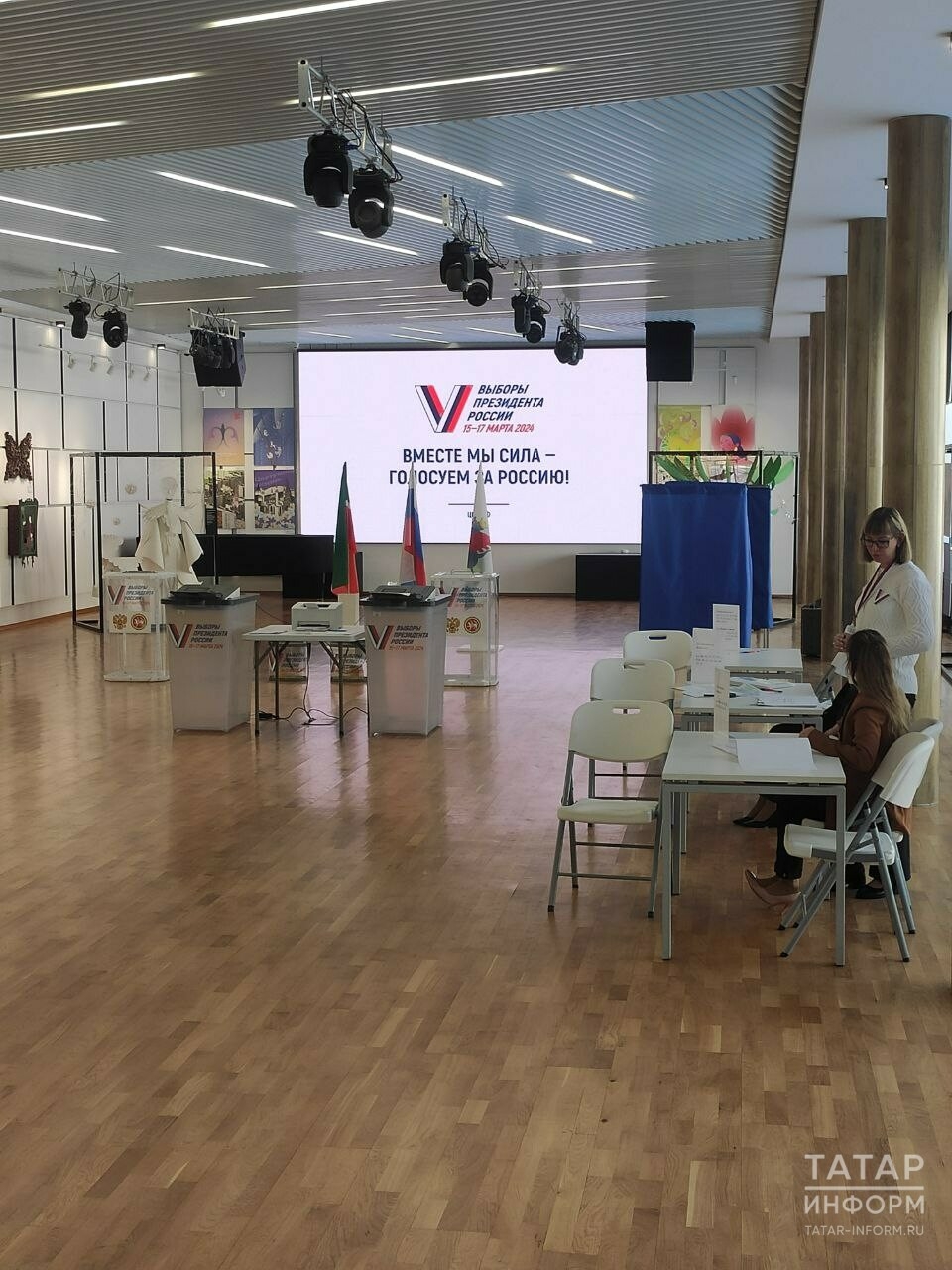 «На финишной прямой»: ЦИК РТ показал избирательный участок на выборах Президента России