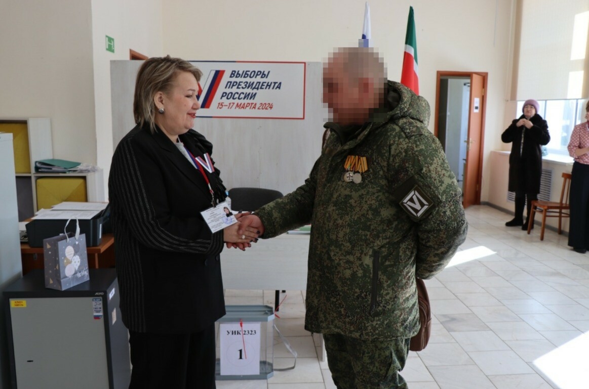 Нурлат хәрбие Донецк Халык Республикасында хезмәт урынында тавыш биргән