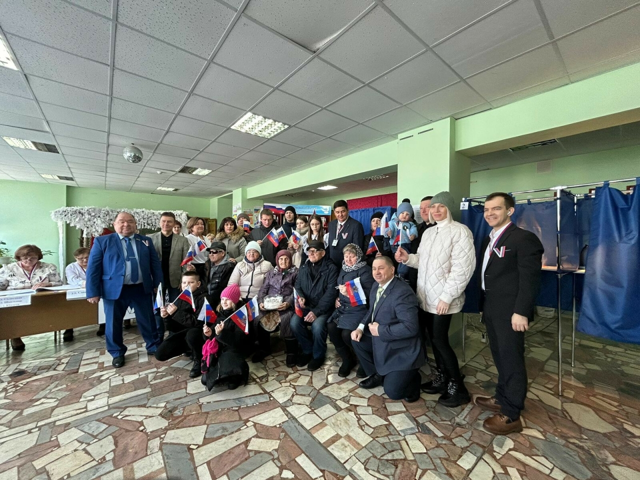 В Нижнекамском районе на выборы Президента РФ пришли сразу пять поколений семьи