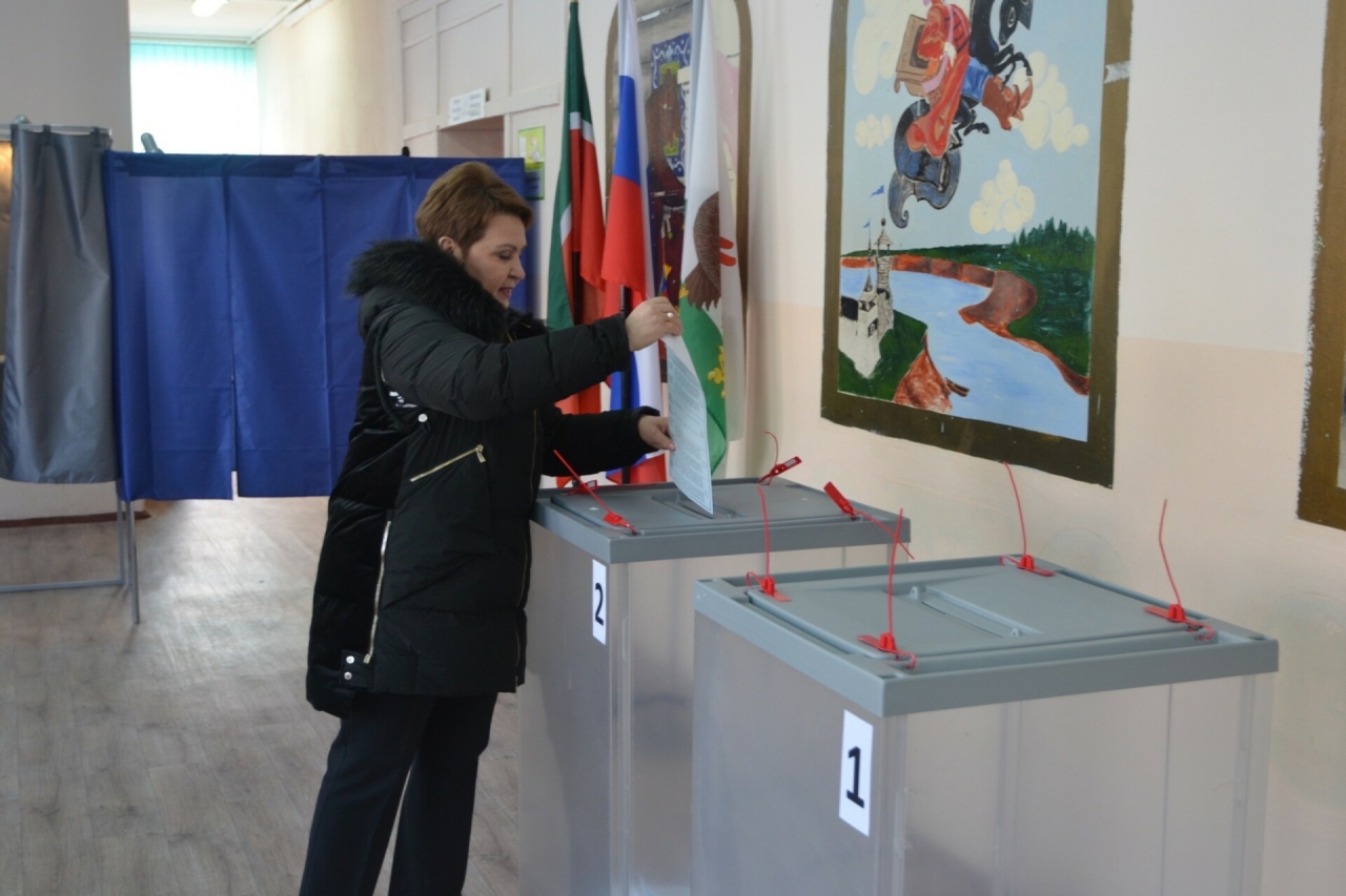 «Волнительное и приятное событие»: Сария Сабурская проголосовала на выборах Президента