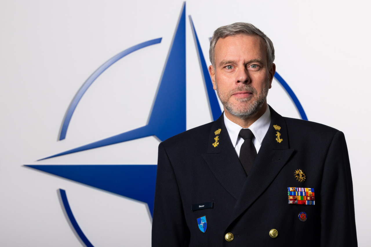 Представитель НАТО Бауэр заверил, что альянс готов к конфликту с Россией