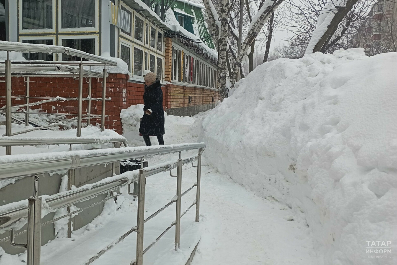 «Такого на своем веку мы не видели»: за зимний период в Казани вывезли 2,1 млн тонн снега