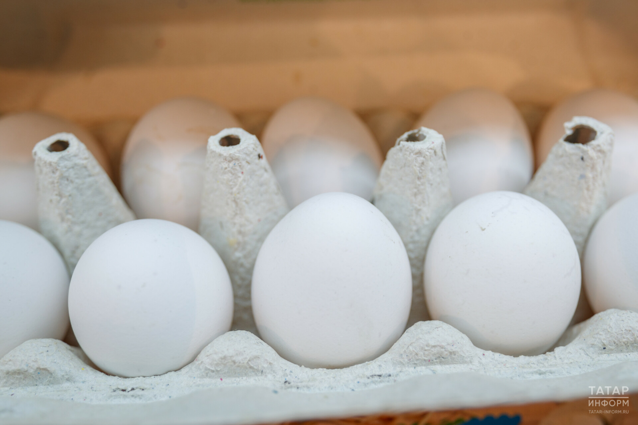 За март куриные яйца в России подешевели на 2,3%