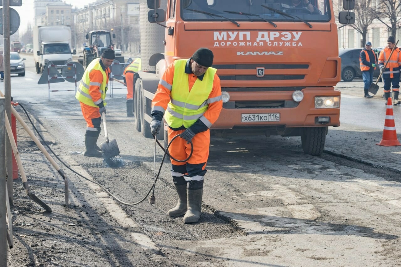 Названы улицы Казани, где завершен ямочный ремонт дорог
