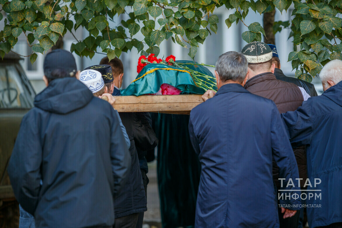 «97 лет, 30 кило веса – и так все понятно»: можно ли в Татарстане похоронить без вскрытия