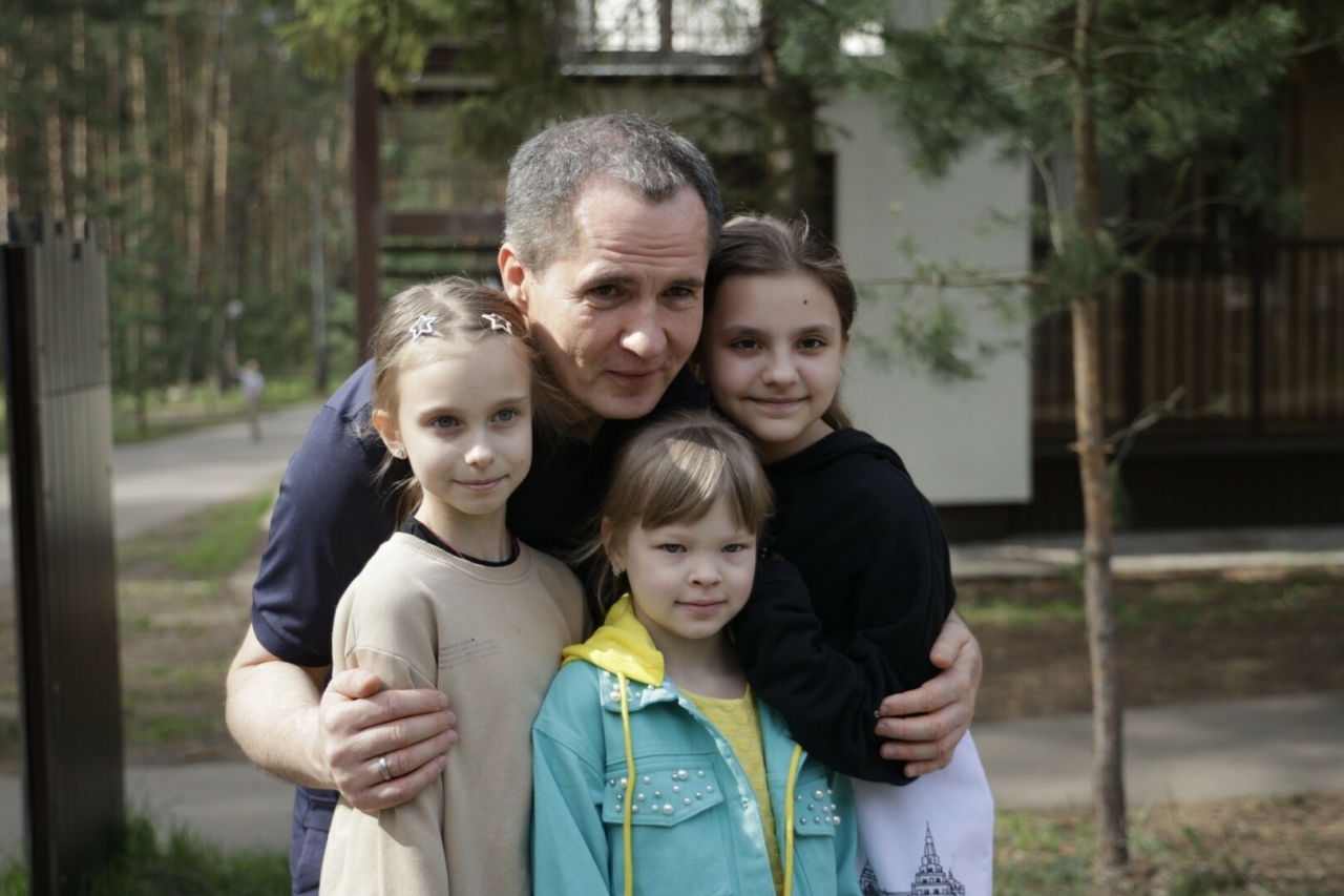 Губернатор Вячеслав Гладков проведал белгородских детей, отдыхающих в Казани