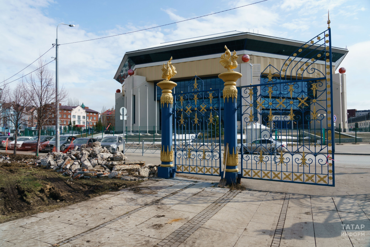 Фото: На улицах и в парках Казани начался ремонт к саммиту БРИКС