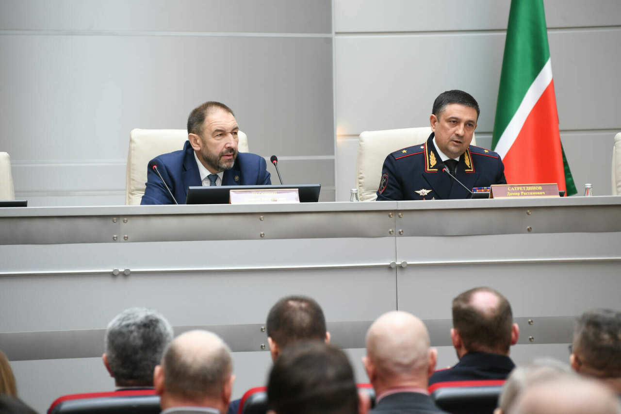 Песошин наградил победителей республиканского конкурса «Территория Закона»