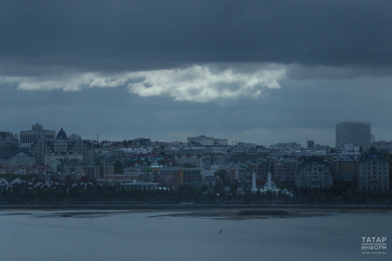 На Татарстан обрушатся сильные осадки с ухудшением видимости и крепкий ветер