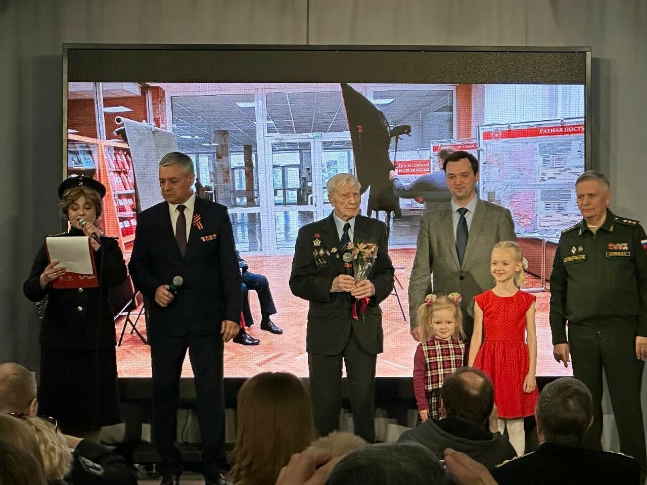 Файзуллин: На выставке «Лица Великой Победы» в Москве представлено фото ветерана из РТ