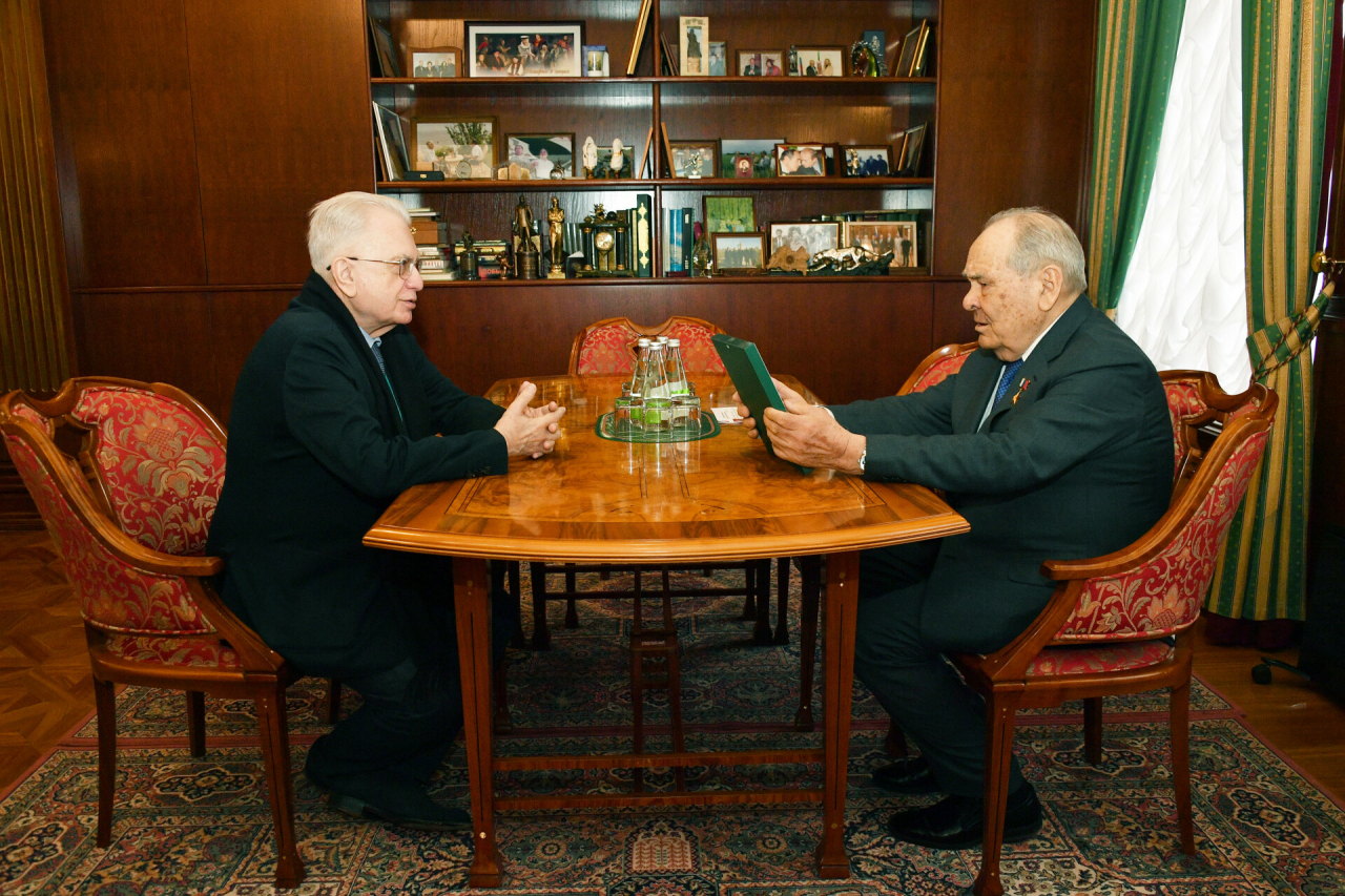 Шаймиев и Пиотровский обсудили вопросы управления объектами Всемирного наследия