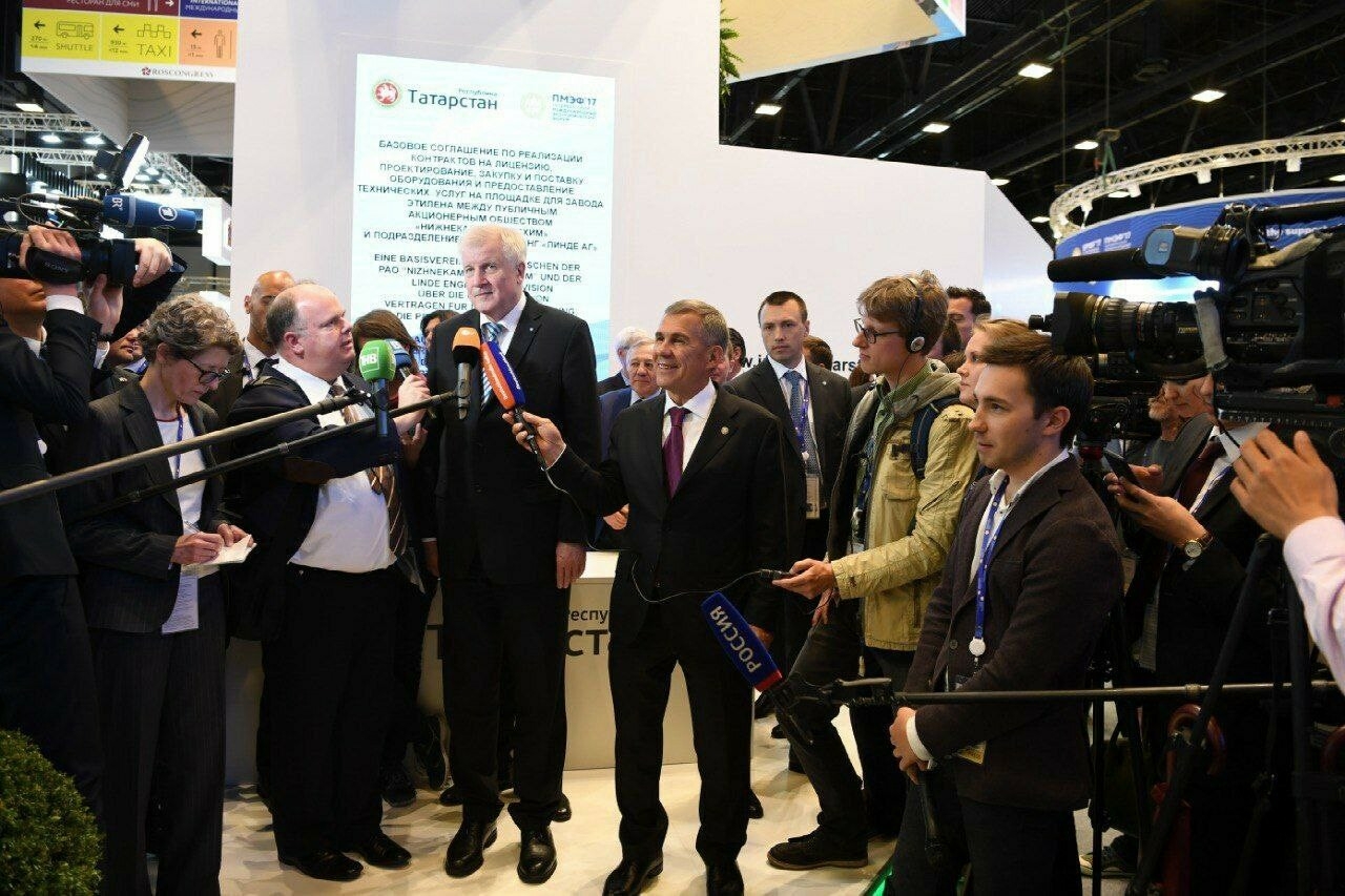 Минниханов поблагодарил журналистов за неравнодушие к судьбе Татарстана