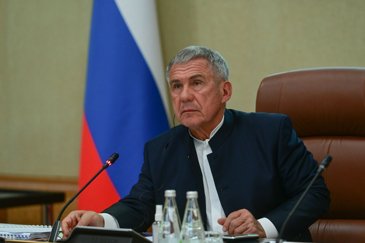 Минниханов оценил планы развития исторических территорий Елабуги, Чистополя и Казани