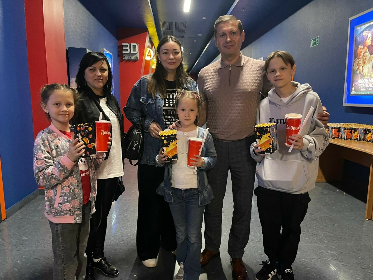 В Челнах на кинопоказ пригласили 300 детей из семей воинов СВО