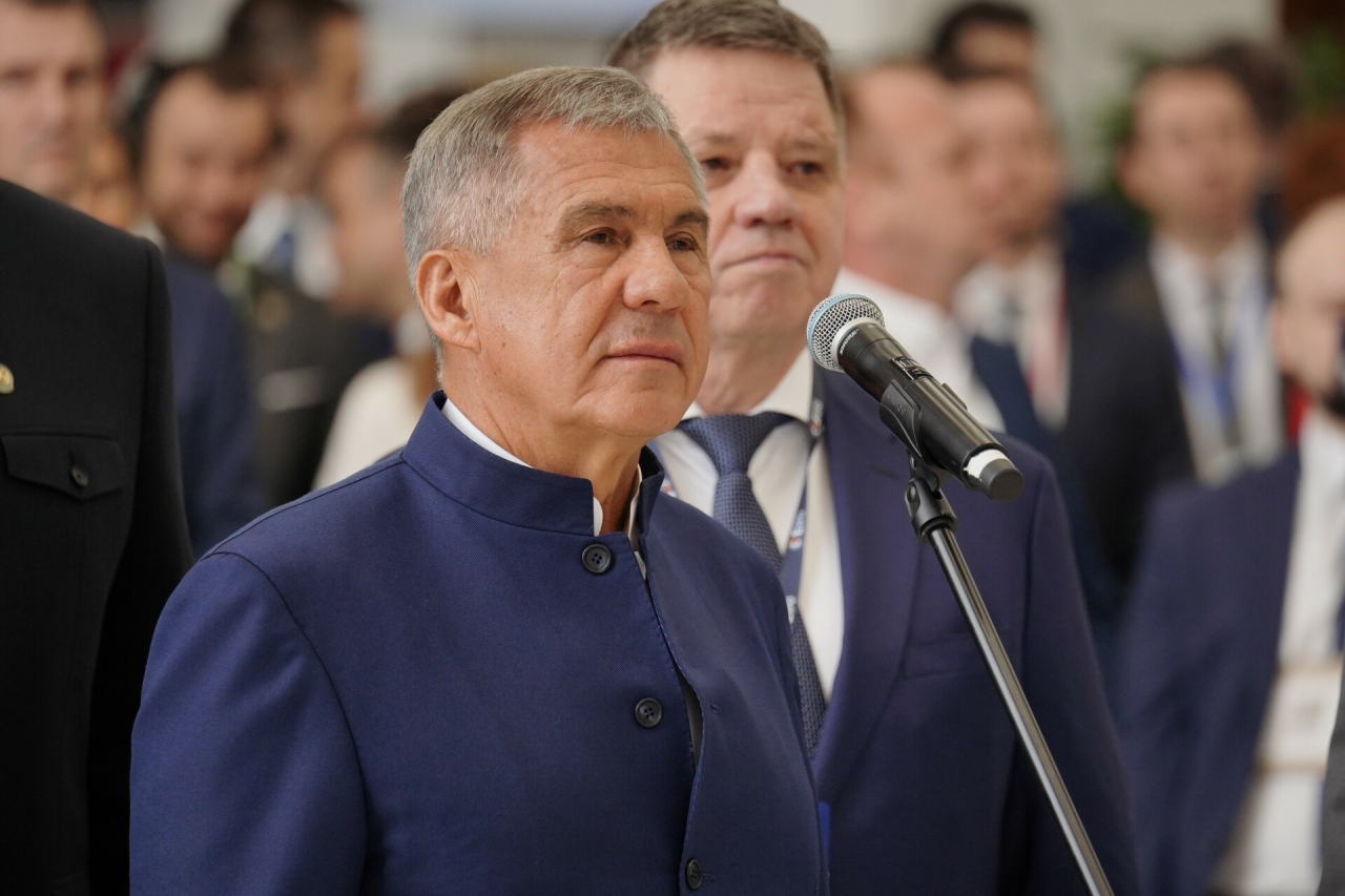 «Этот праздник сегодня особенно актуален»: Минниханов поздравил татарстанцев с Пасхой