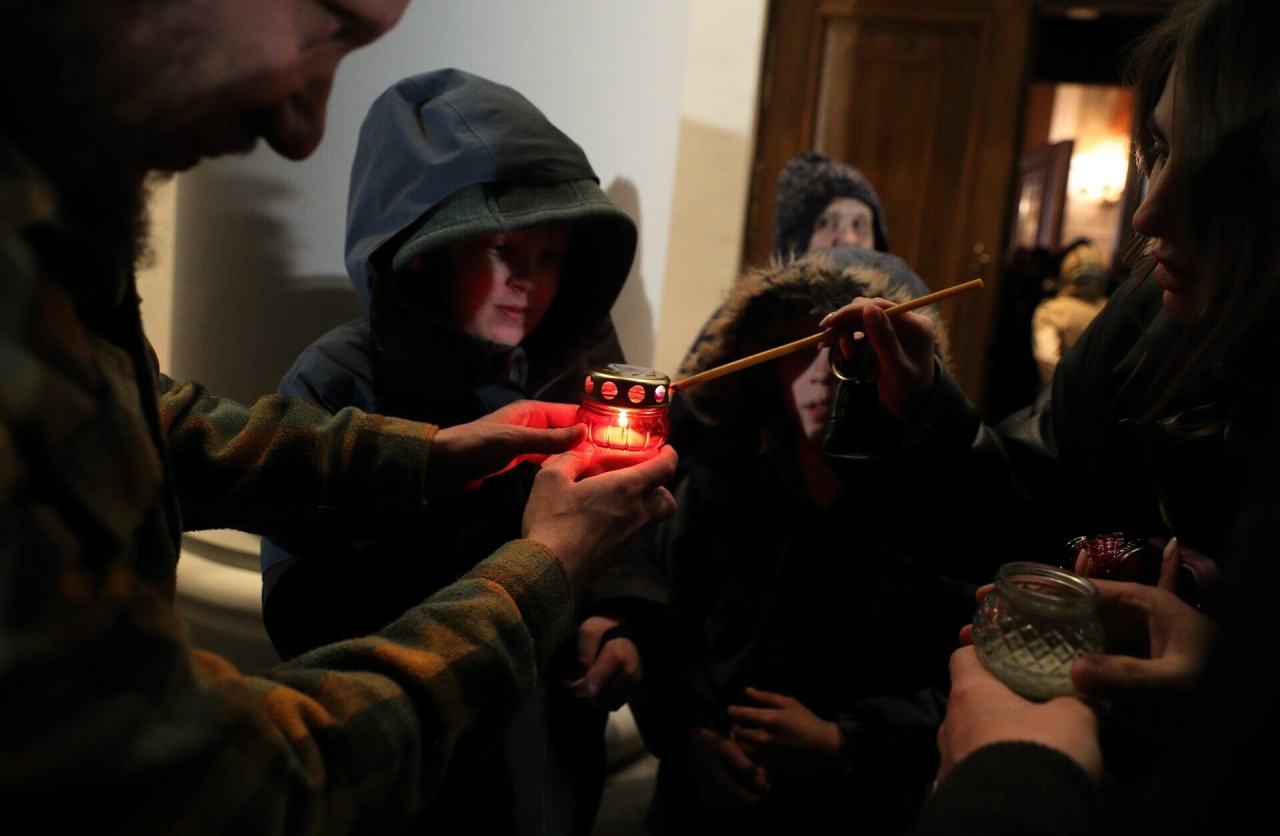 «Бог пришел на землю, чтобы вернуть человека на небо»: как православные встретили Пасху