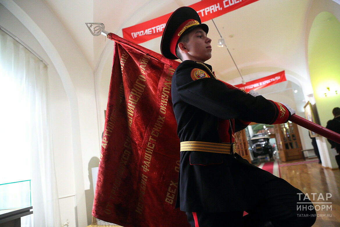 Вынос знамени, песни и спектакли: Минкульт представил программу музеев Татарстана к 9 Мая