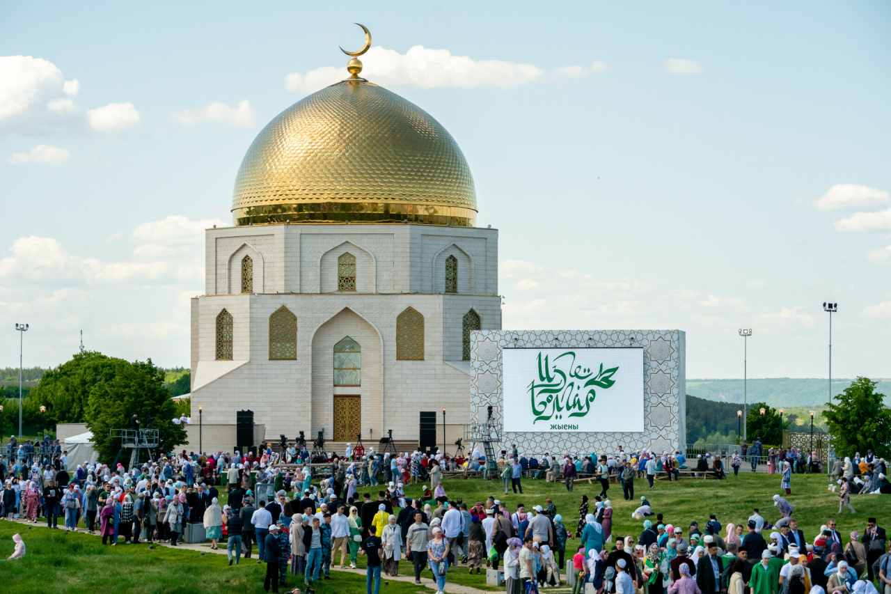 Семейные путевки в хадж и молитва-покаяние: что ждать от «Изге Болгар җыены – 2024»
