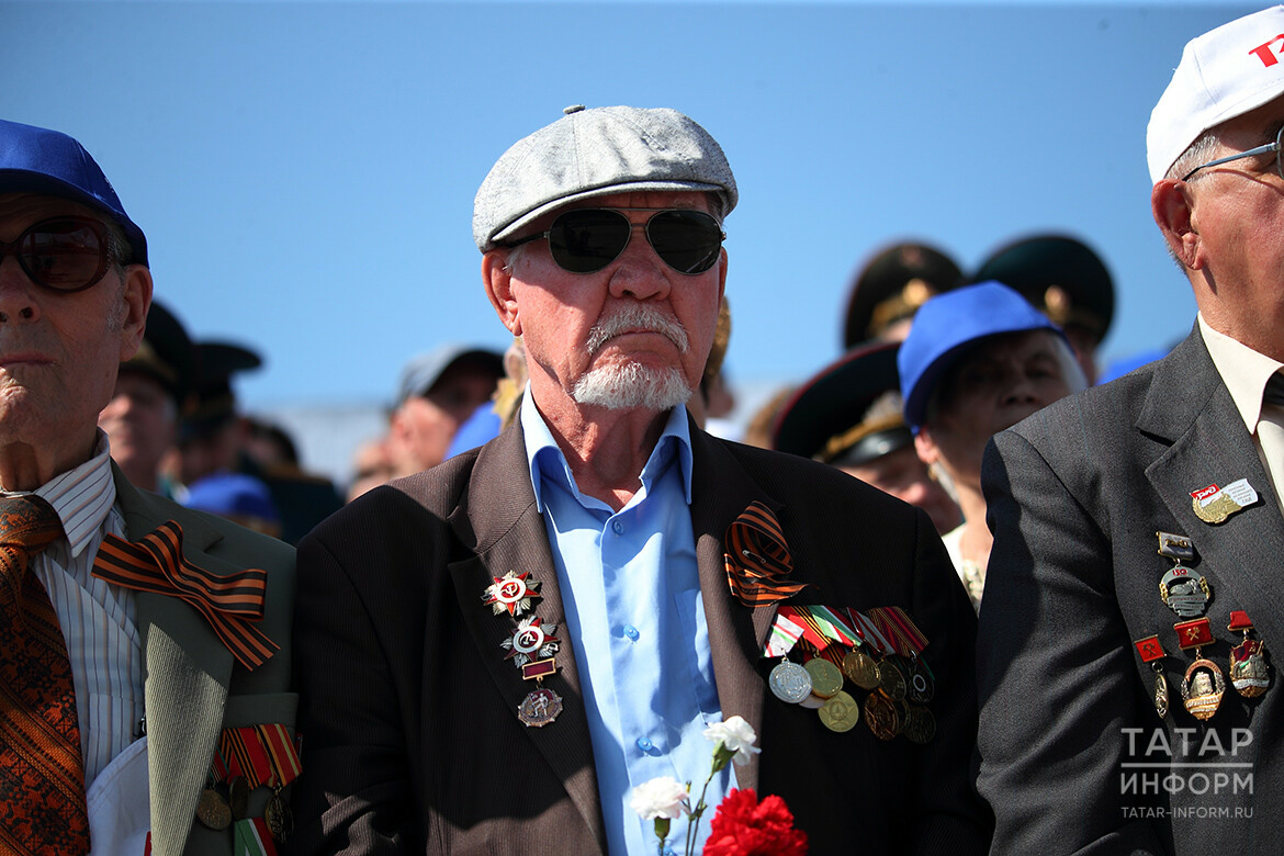«Фашистам не поддавался и старости не поддаюсь»: история 100-летнего ветерана из Казани