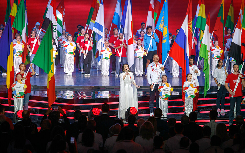 «Все говорят, что это уровень Олимпиады»: что обсуждали в кулуарах открытия Игр БРИКС